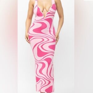 Pretty N Pink (Eshay’s Boutique) please read the full description